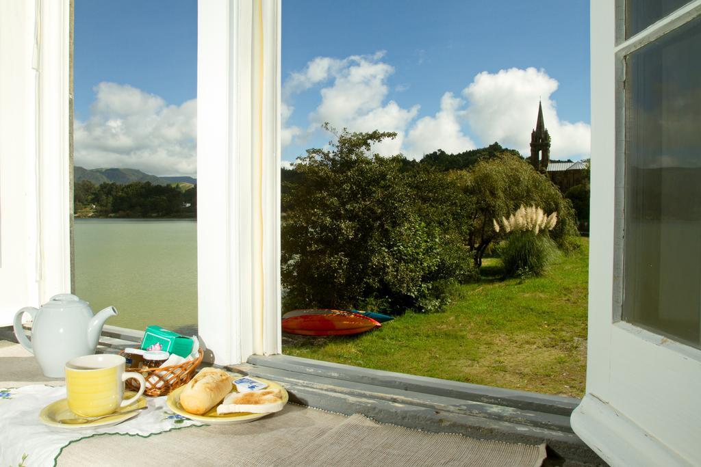 Casa Dos Barcos Furnas Guest House Room photo